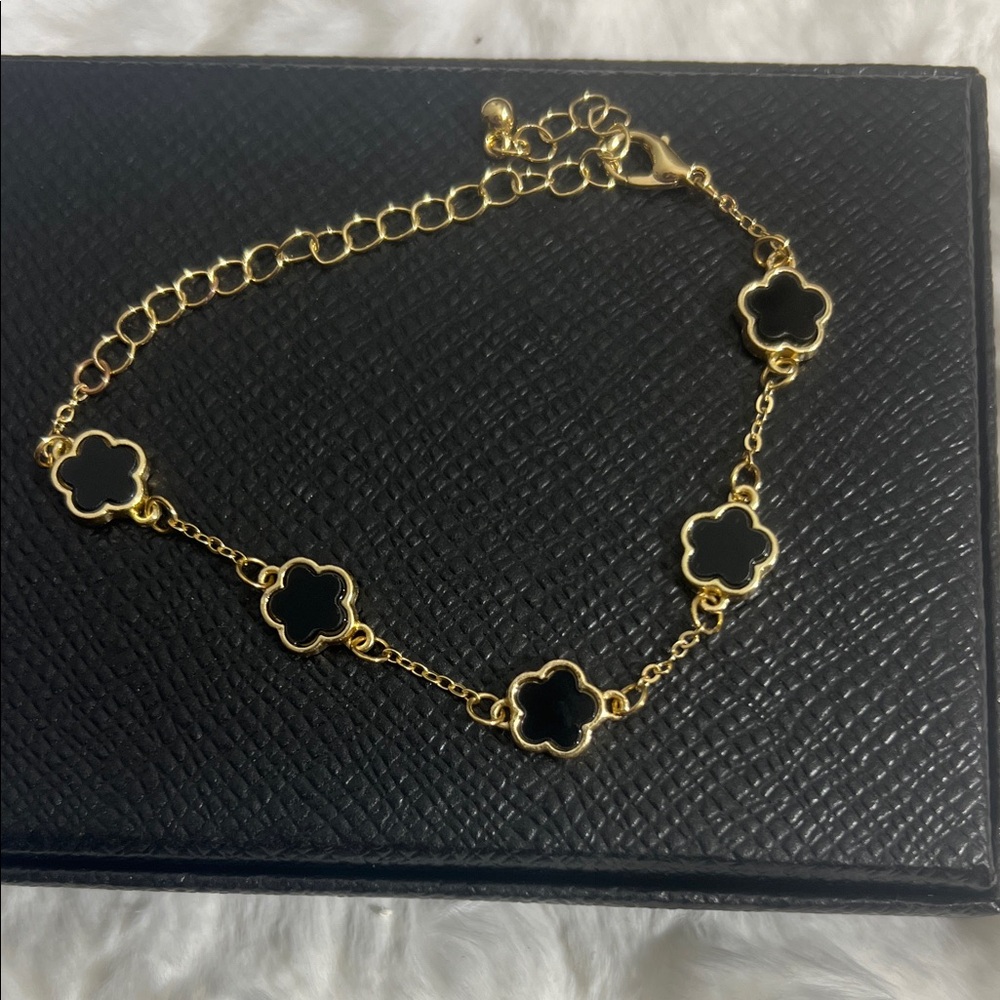 Gold Black Clover Link Bracelet - Women Jewelry